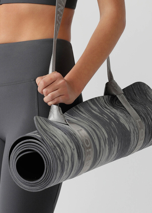 Yoga Mat Strap, Adjustable Durable Yoga Mat Carrier & Stretching